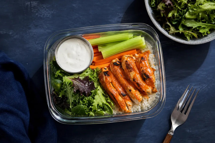 Low sodium buffalo sauce with buffalo chicken meal prep